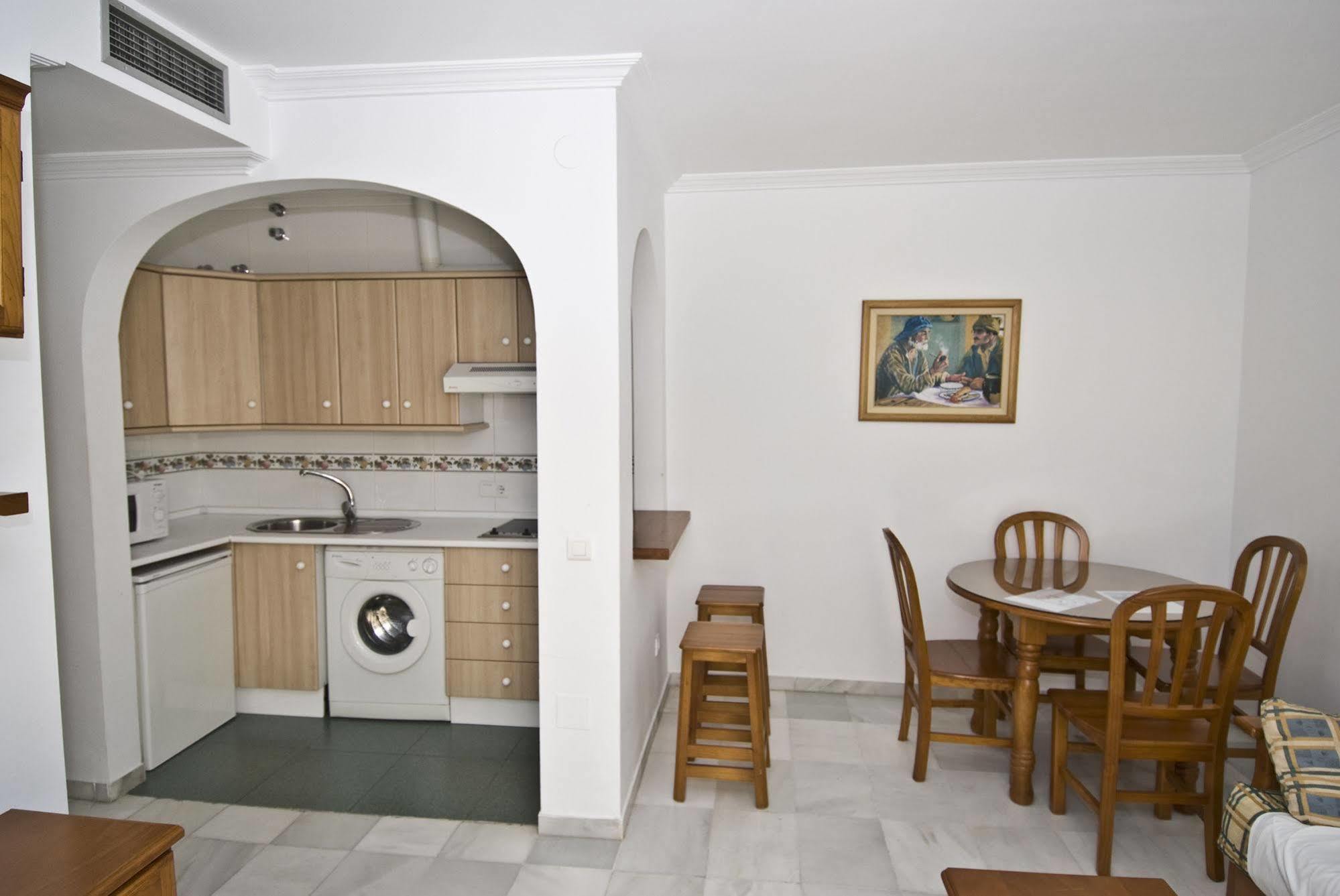 Apartment Apartamentos Hc Burriana Playa Nerja