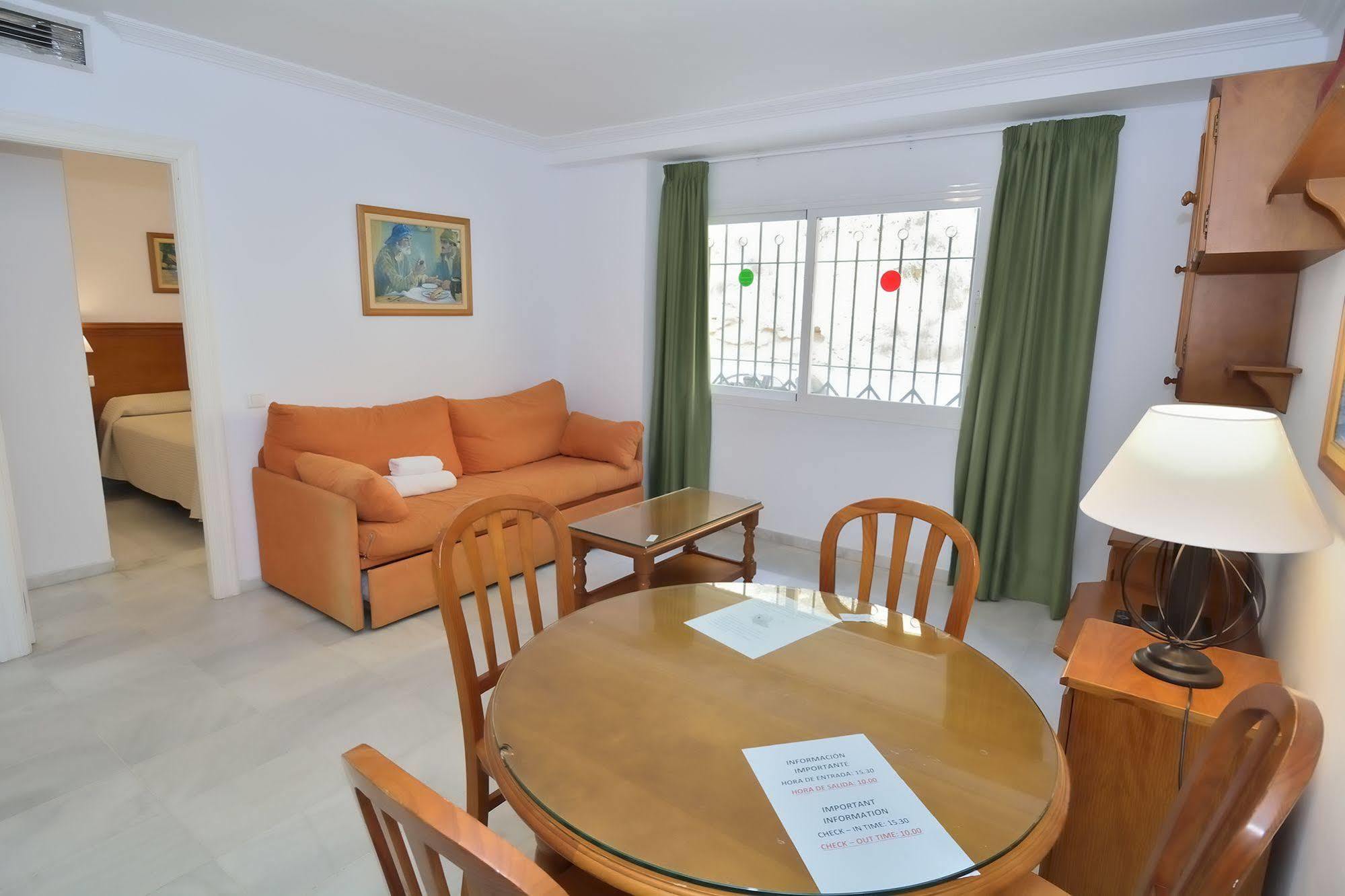 Apartment Apartamentos Hc Burriana Playa Nerja