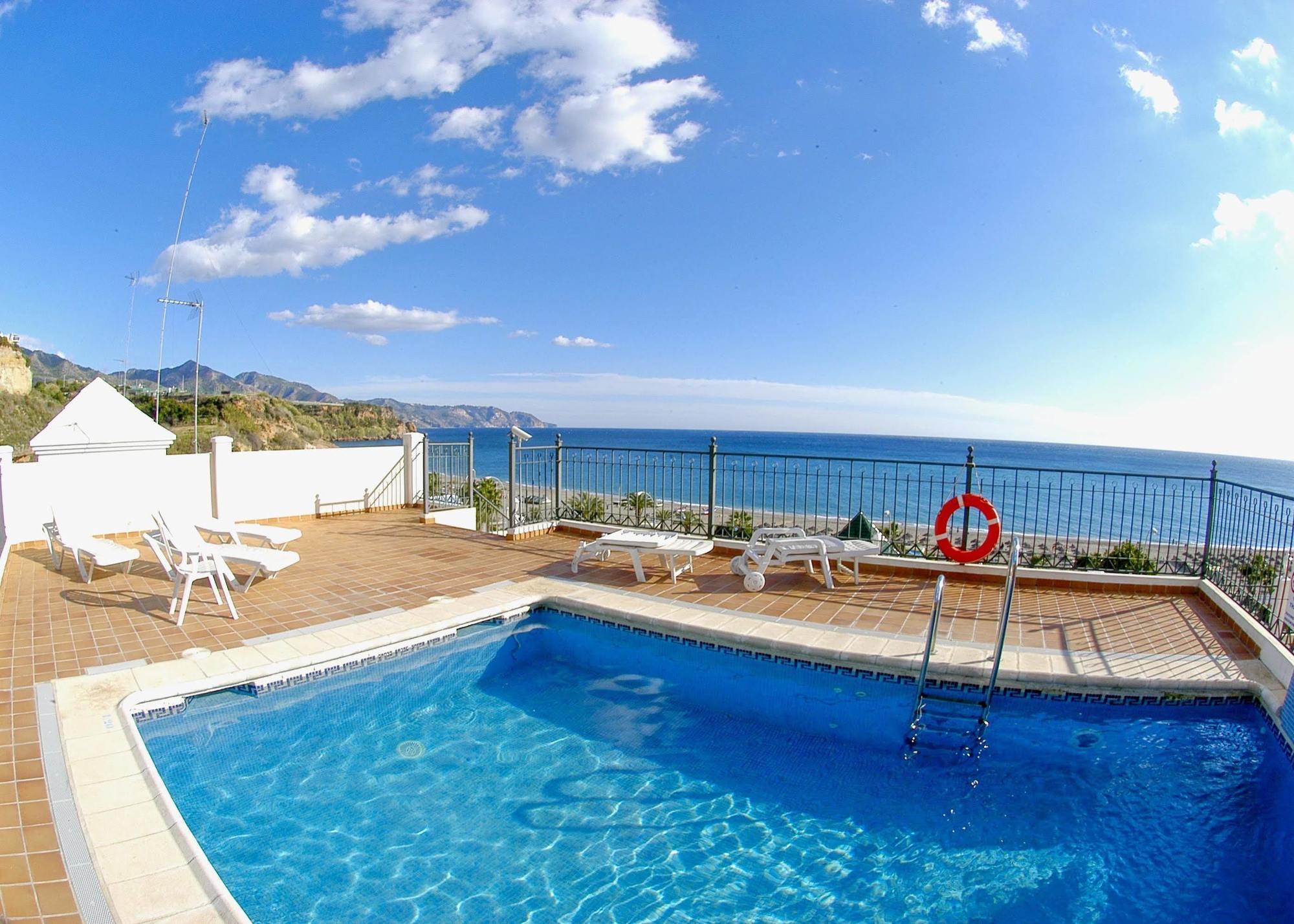 Apartamentos Hc Burriana Playa Apartment Nerja