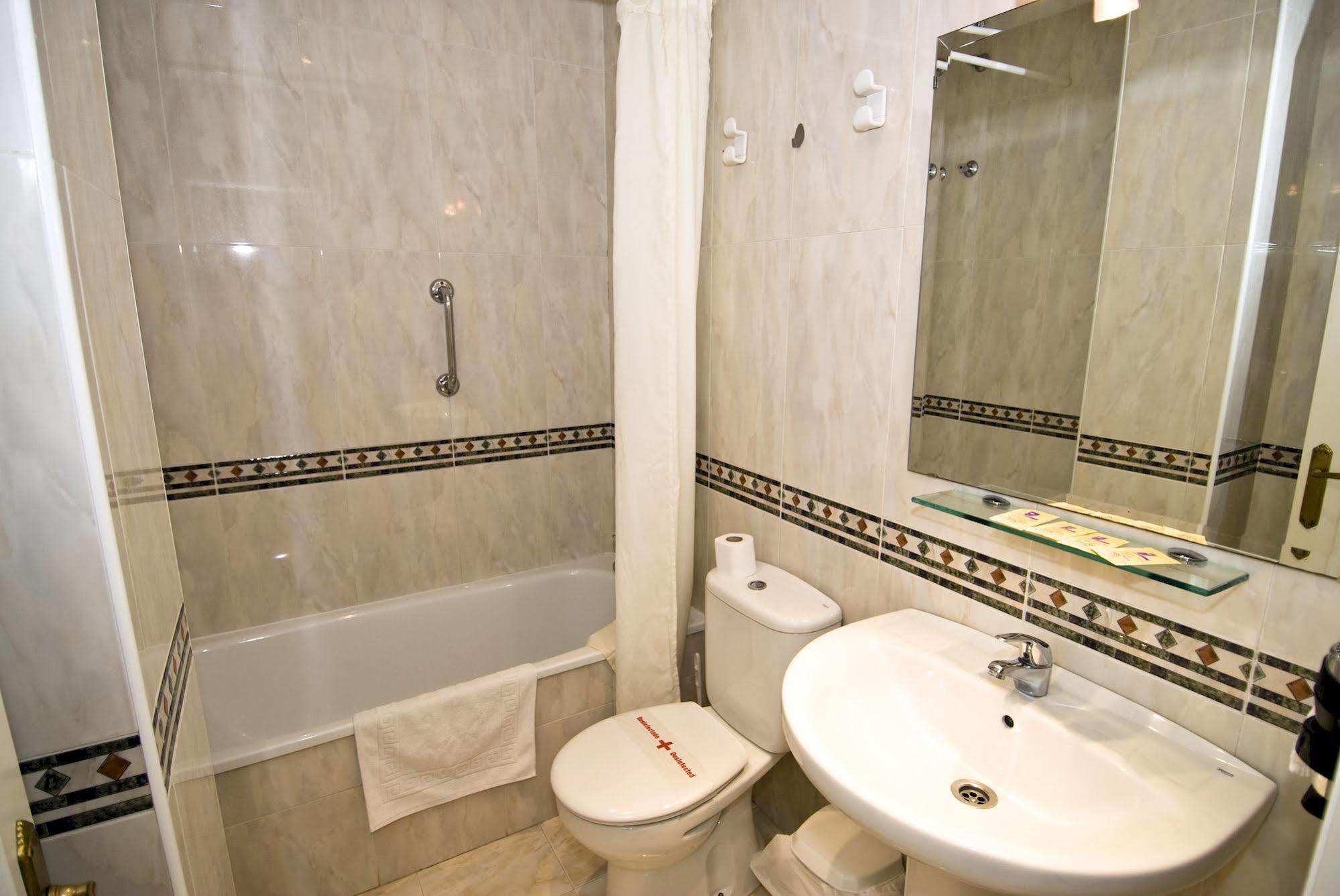Apartment Apartamentos Hc Burriana Playa Nerja