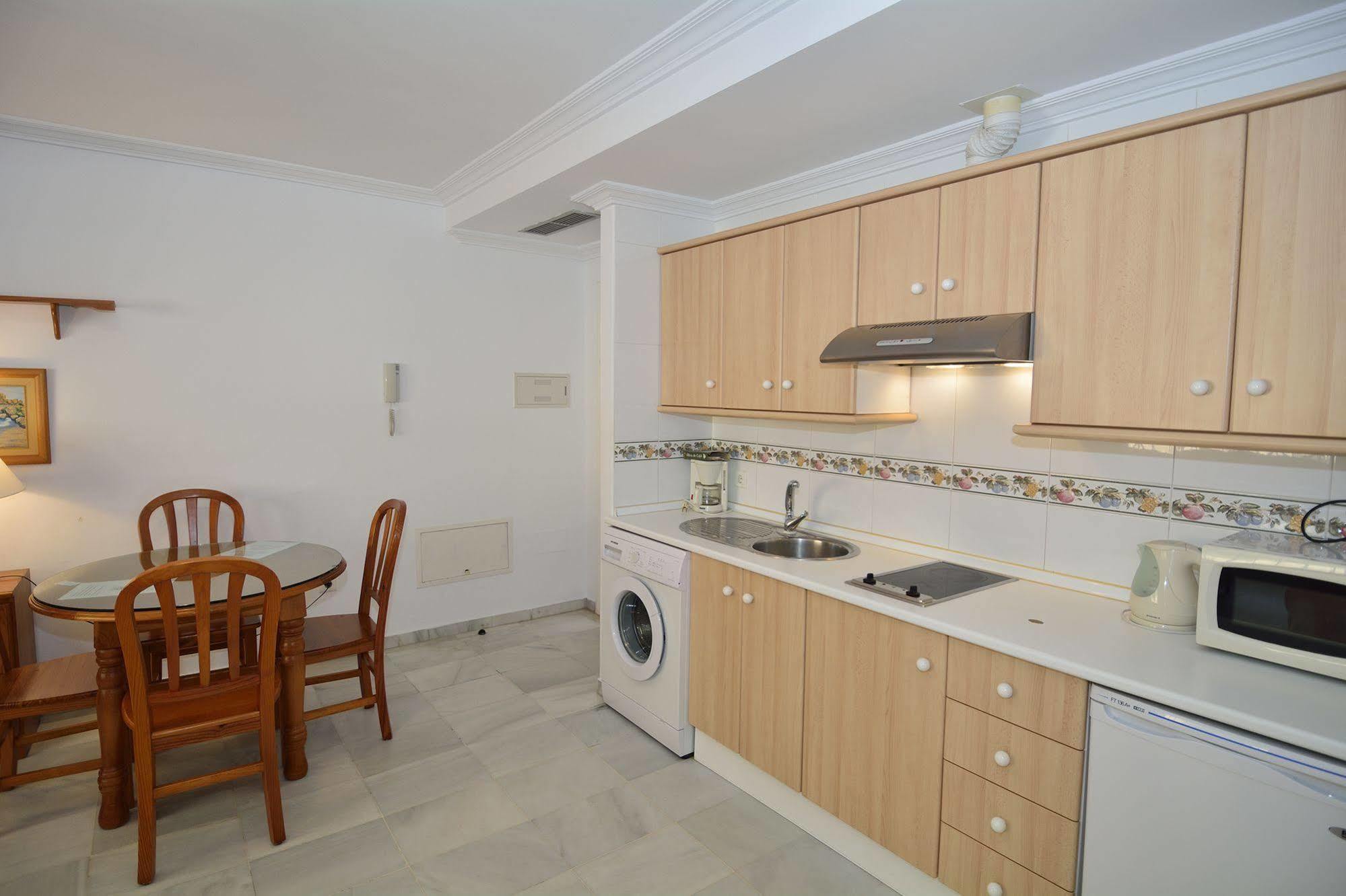 Apartamentos Hc Burriana Playa * Nerja