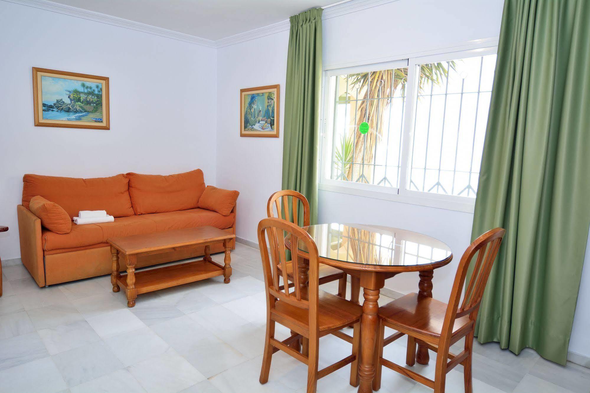 Apartamentos Hc Burriana Playa Apartment
